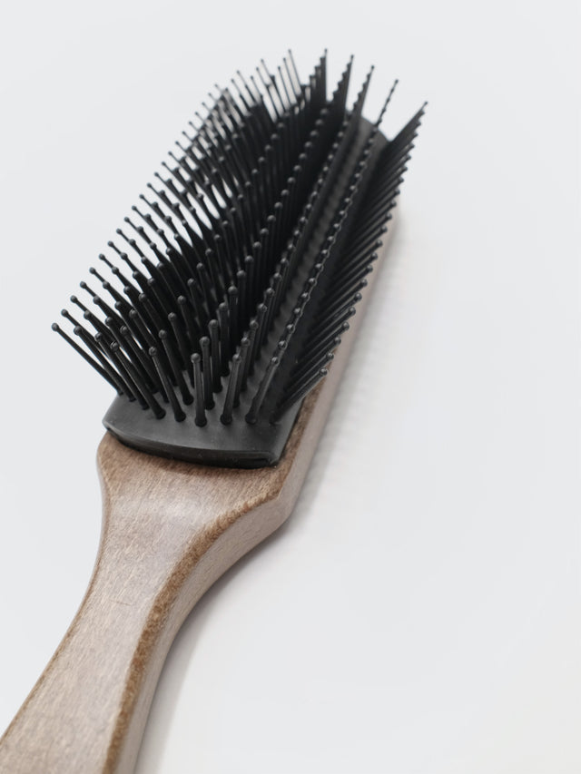 EE 9 ROW STYLING BRUSH